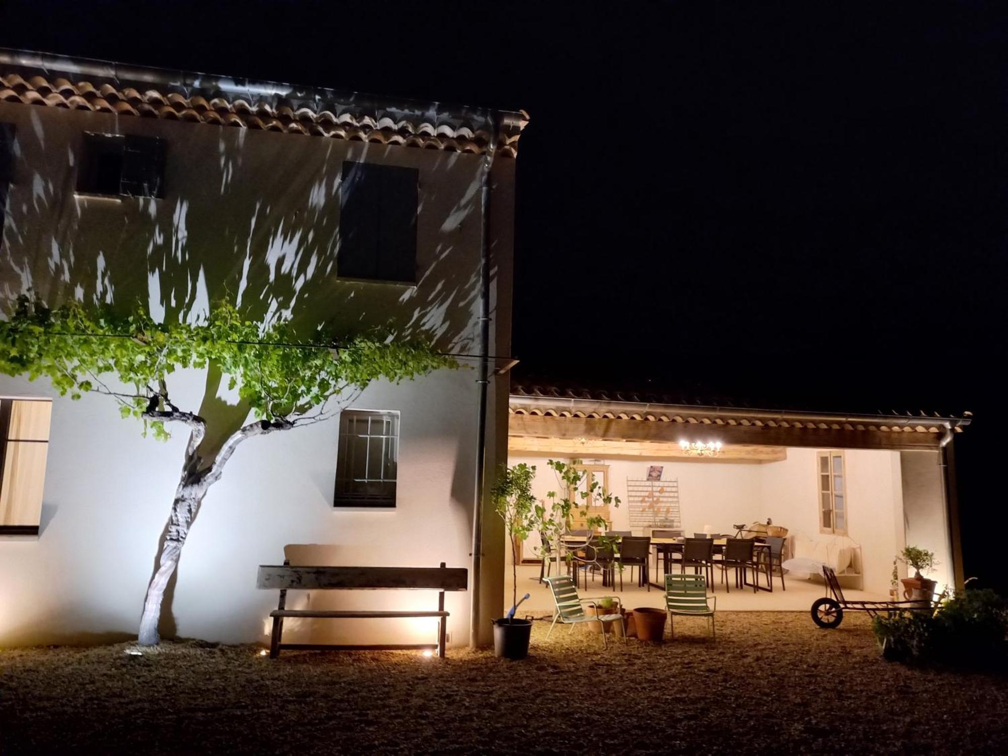 Le Mas Joséphine Saint-Rémy-de-Provence Exterior foto